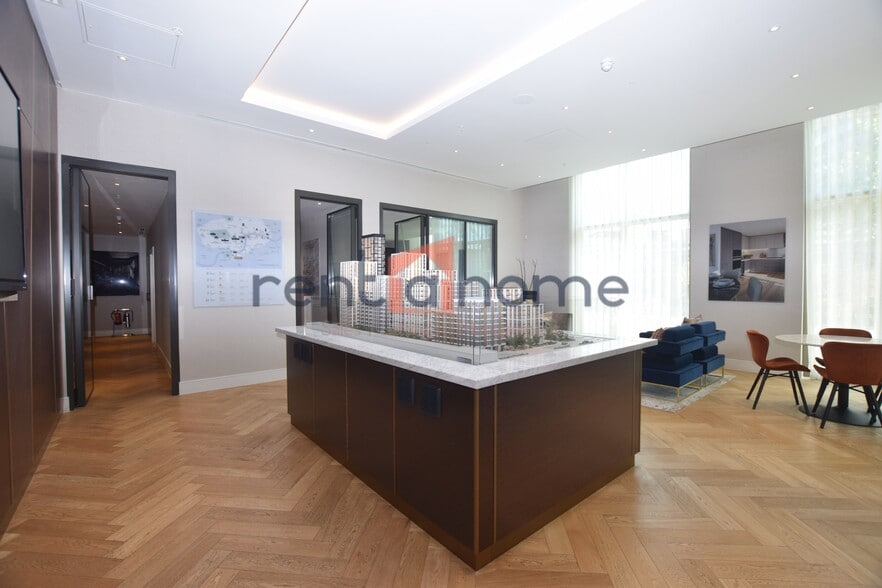 3 Prince Of Wales Dr, London for lease - Interior Photo - Image 2 of 22