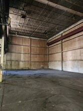 1401 Jacobson Ave, Ashland, OH for lease Interior Photo- Image 2 of 5