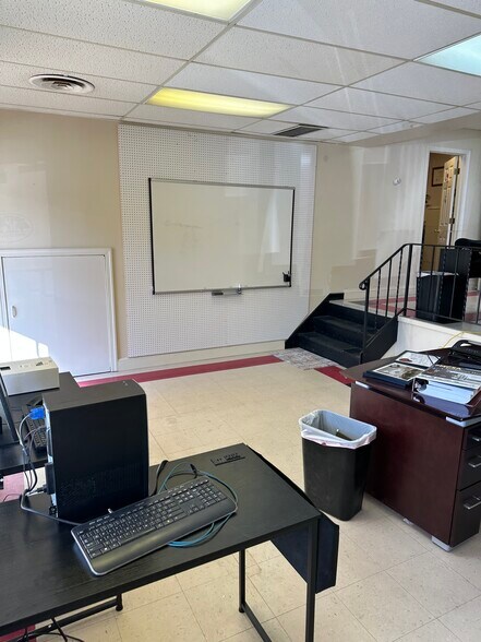 3310 Kent Rd, Stow, OH à louer - Photo du bâtiment - Image 3 de 10