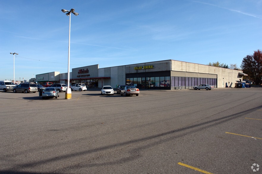 30700-30850 Schoenherr Rd, Warren, MI for lease - Building Photo - Image 3 of 5