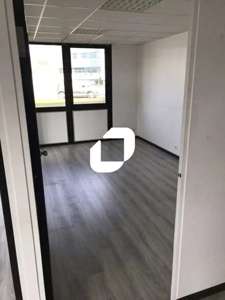 Bureau dans Mérignac à louer - Photo intérieure - Image 3 de 12