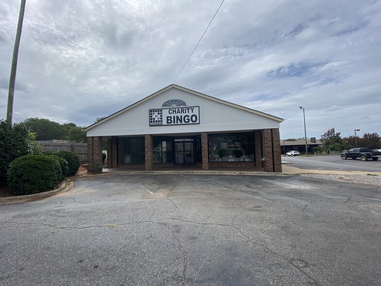 102 Miracle Mile Dr, Anderson, SC for lease - Building Photo - Image 1 of 3