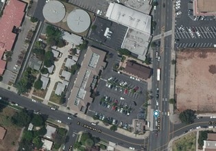 2235 Lake Ave, Altadena, CA - AÉRIEN  Vue de la carte