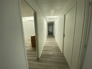 78 Rue Des Roches, Montreuil for lease - Interior Photo - Image 3 of 6