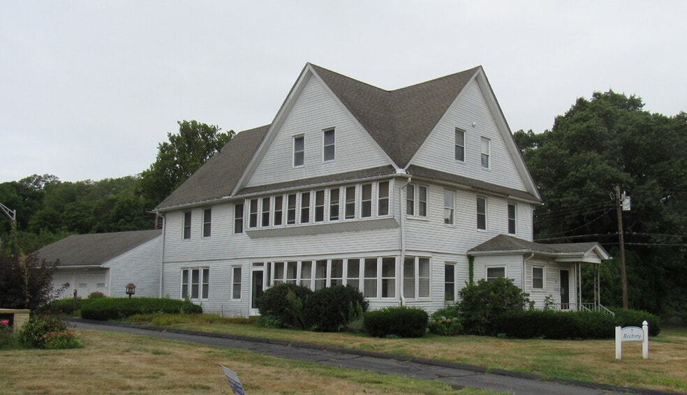 152 Summer St, Plantsville, CT à vendre - Photo du bâtiment - Image 3 de 4
