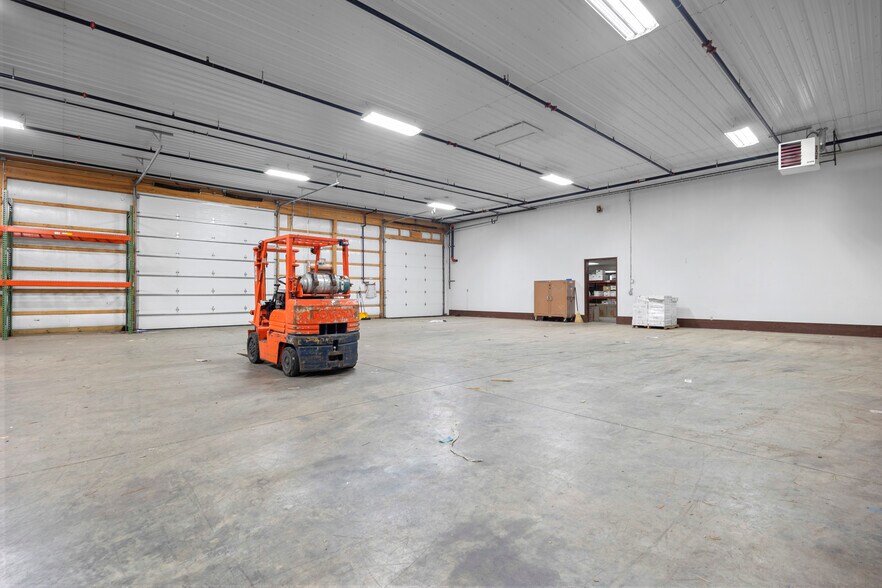 1050 Sunnyside Rd, Vermilion, OH à vendre - Photo du bâtiment - Image 3 de 9