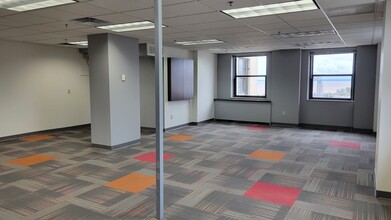 324 W Superior St, Duluth, MN for lease Interior Photo- Image 2 of 6