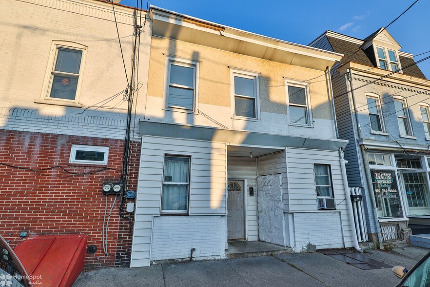 607 Ridge Ave, Allentown, PA à vendre - Photo principale - Image 1 de 1