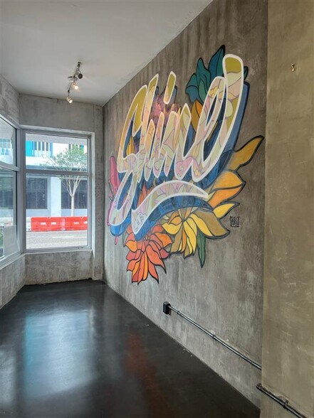 2001 Tyler St, Hollywood, FL à louer - Photo du bâtiment - Image 3 de 7