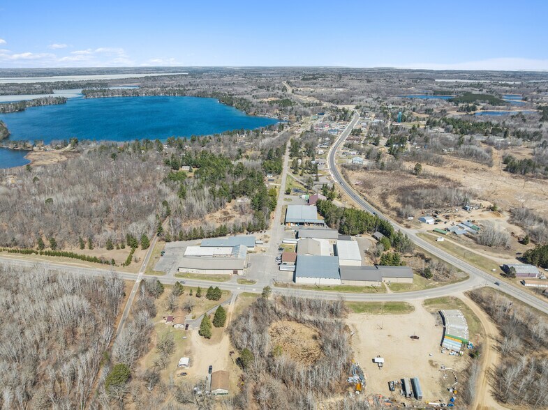 Specialize Agriculture Industrial portefeuille de 4 propriétés à vendre sur LoopNet.ca - Photo du bâtiment - Image 2 de 5