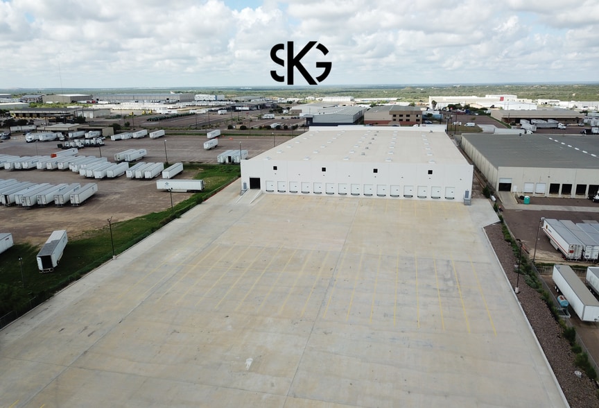 14609 Atlanta Dr, Laredo, TX for lease - Building Photo - Image 3 of 10
