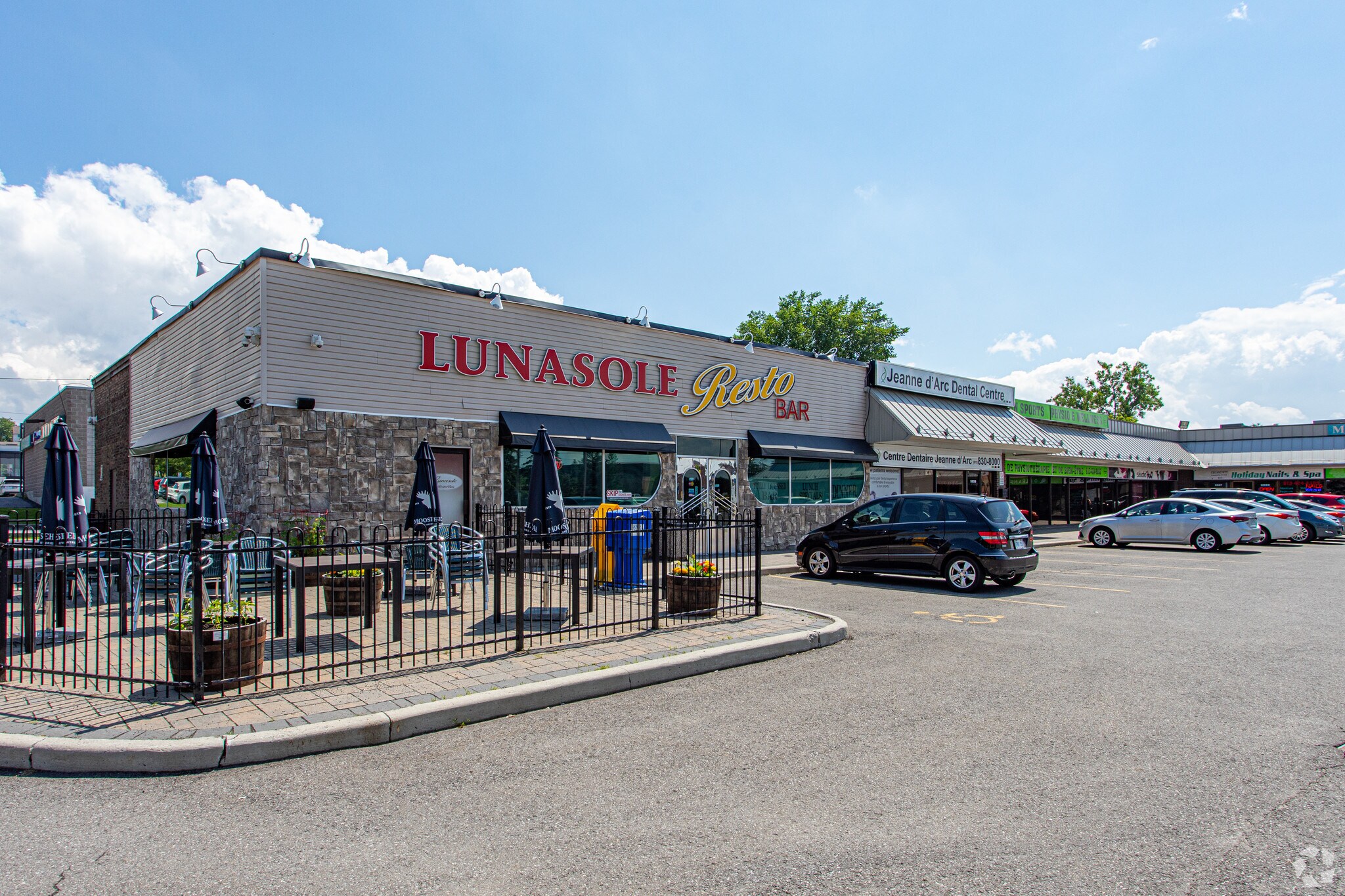 5935-5959 Jeanne D'Arc Blvd, Ottawa, ON à vendre Photo principale- Image 1 de 1