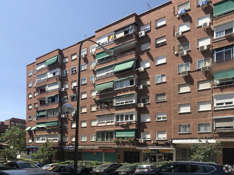 Retail in Móstoles, Madrid for lease - Primary Photo - Image 1 of 2
