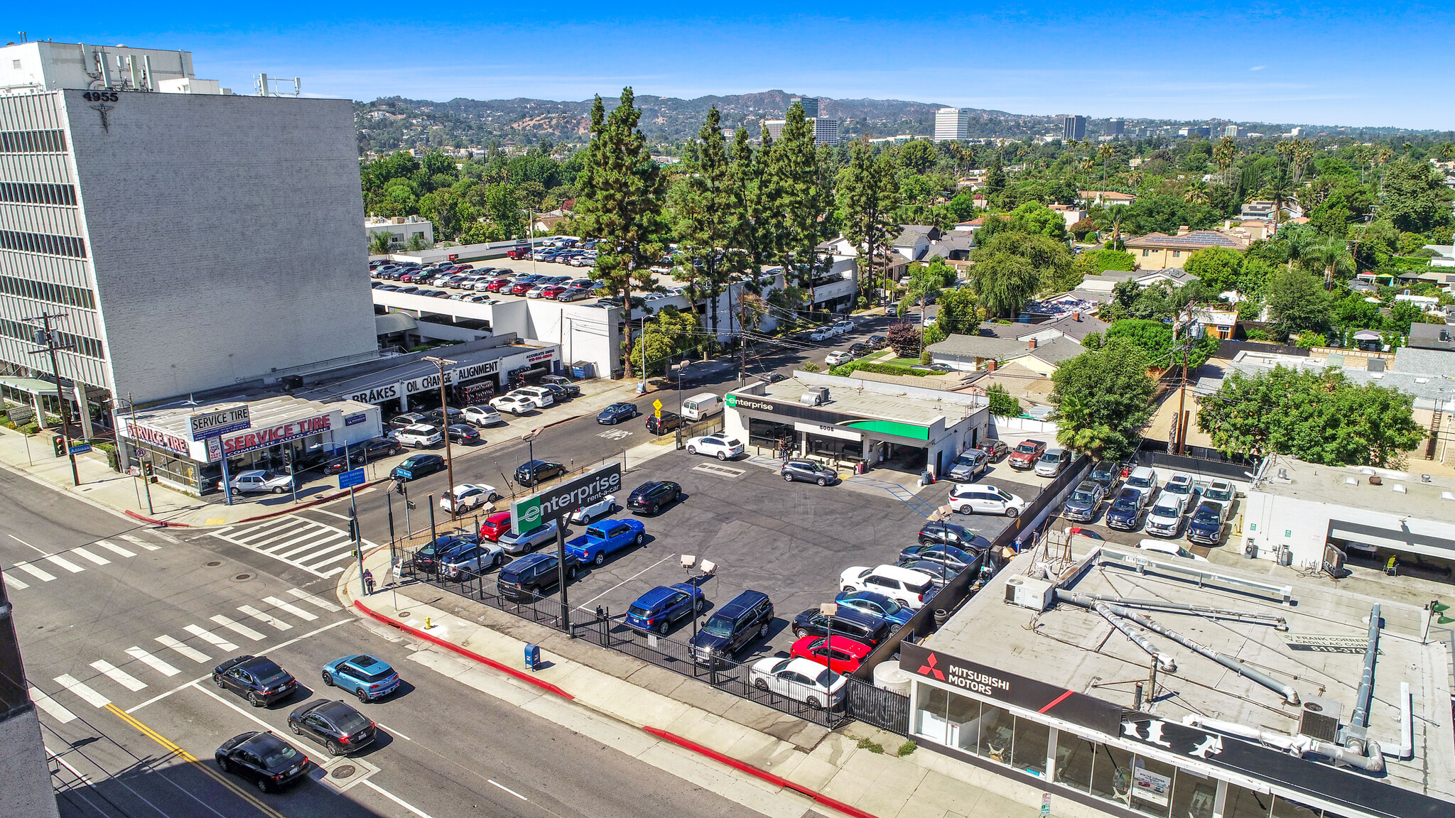 5005 Van Nuys Blvd, Sherman Oaks, CA à vendre Photo du b timent- Image 1 de 1