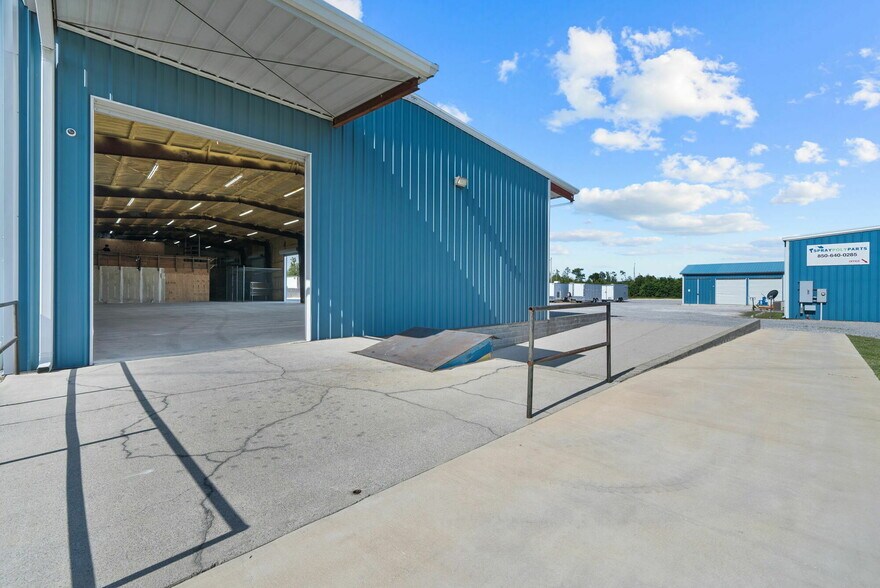 1225 Transmitter Rd, Panama City, FL à louer - Photo du bâtiment - Image 2 de 57