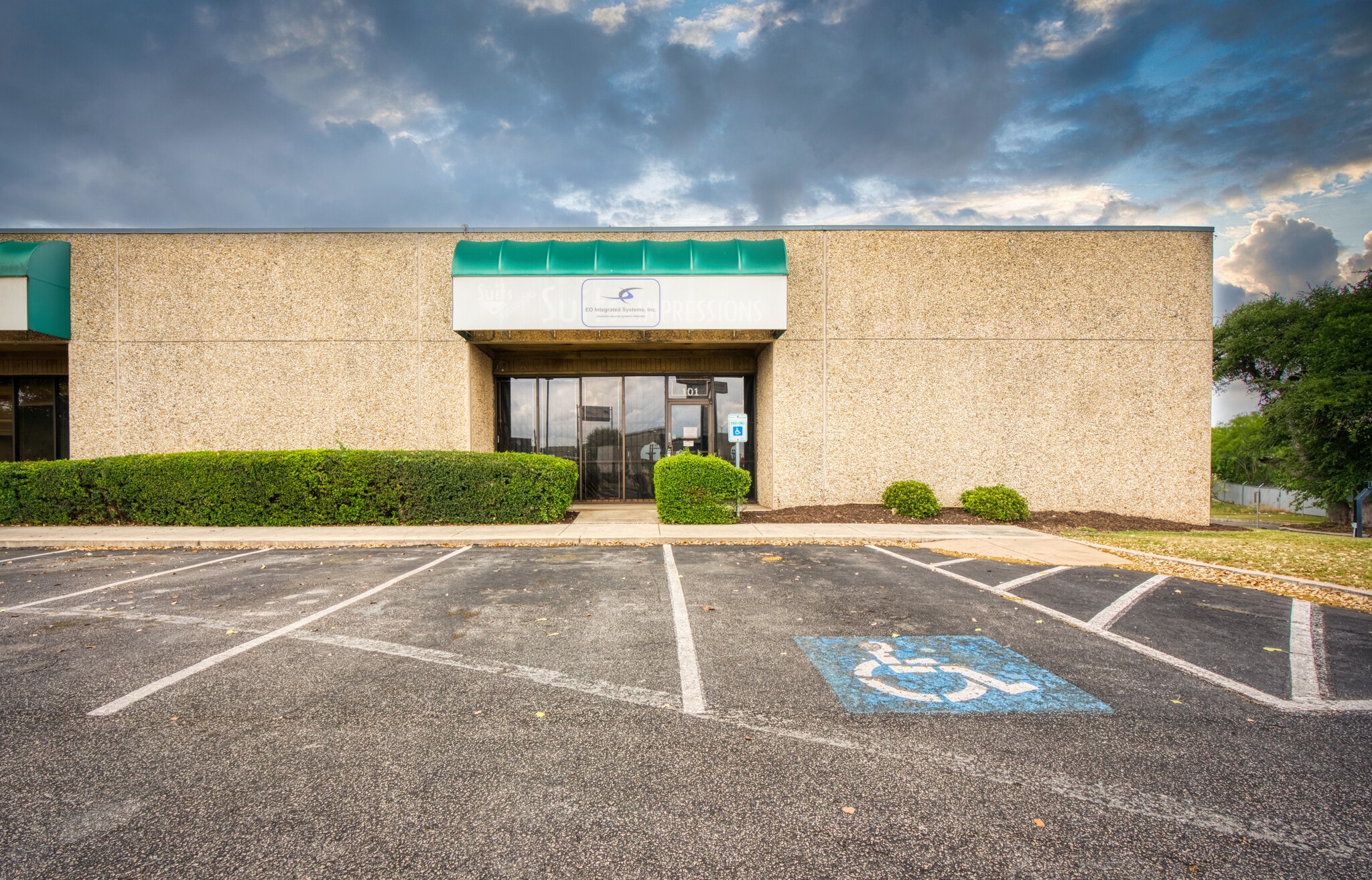 2800 NE Loop 410, San Antonio, TX for lease Building Photo- Image 1 of 9