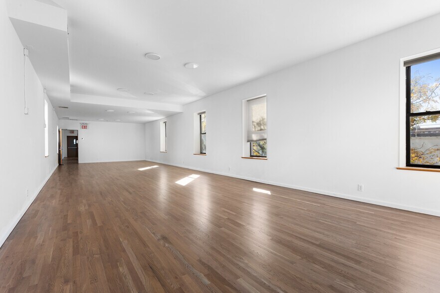 317-319 3rd Ave, Brooklyn, NY à louer - Photo du bâtiment - Image 2 de 11