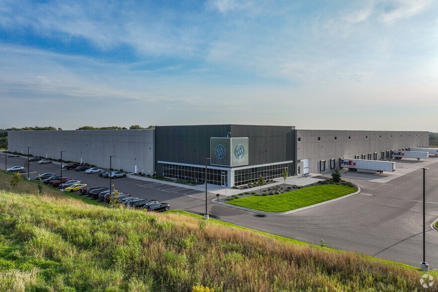 6400 Queens Ave NE, Otsego, MN for lease - Primary Photo - Image 1 of 3