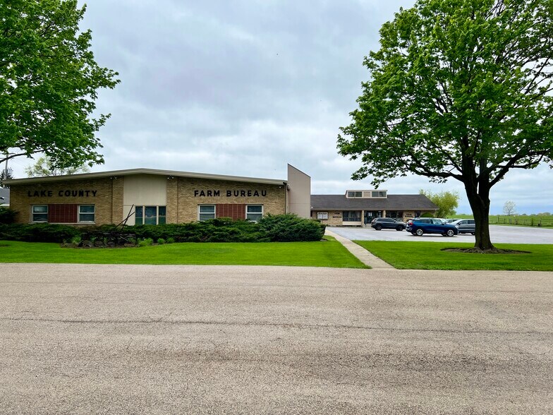 70 Us Highway 45, Grayslake, IL à louer - Photo du bâtiment - Image 3 de 7