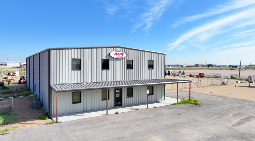 8260 W Interstate 20, Odessa, TX à louer - Photo du bâtiment - Image 2 de 30