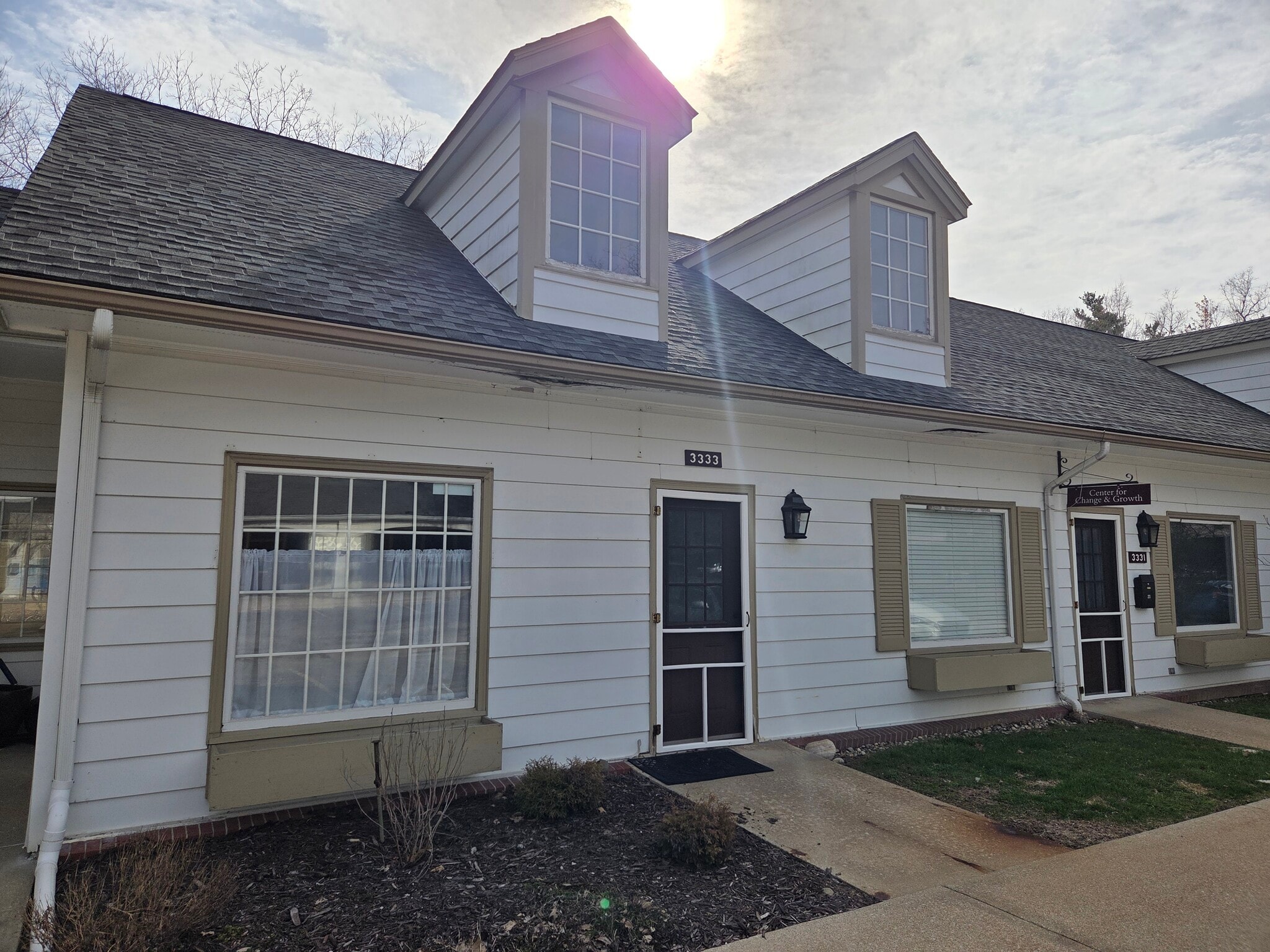 3303-3331 Greenleaf Blvd, Kalamazoo, MI for lease Primary Photo- Image 1 of 8