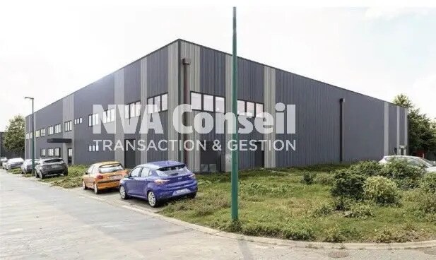 Industrial in Saint-Ouen-l'Aumône for lease Building Photo- Image 1 of 8