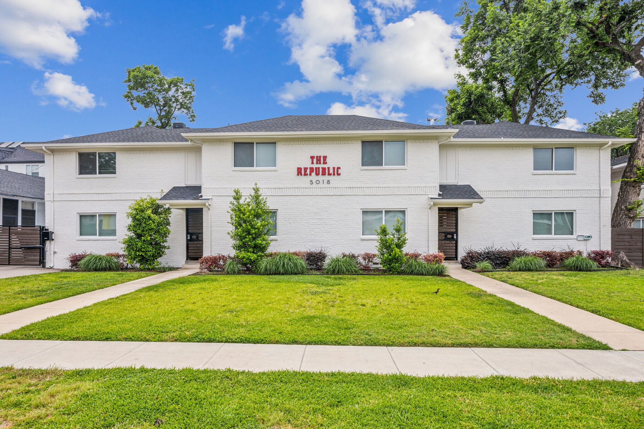 5018 San Jacinto St, Dallas, TX à vendre Photo du bâtiment- Image 1 de 25