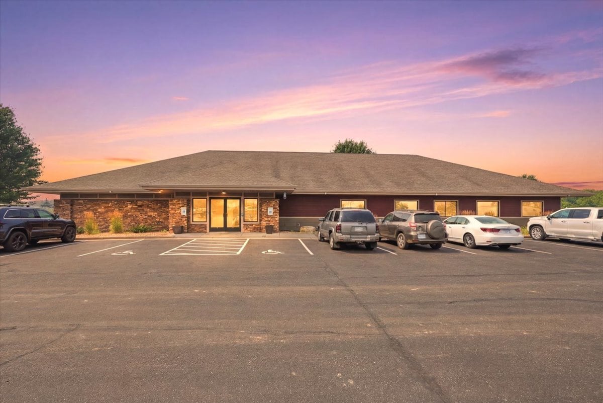 2321 Jack Breault Dr, Hudson, WI for sale Building Photo- Image 1 of 33