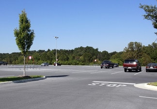 More details for 10 Crooked Run Plz, Front Royal, VA - Retail for Lease