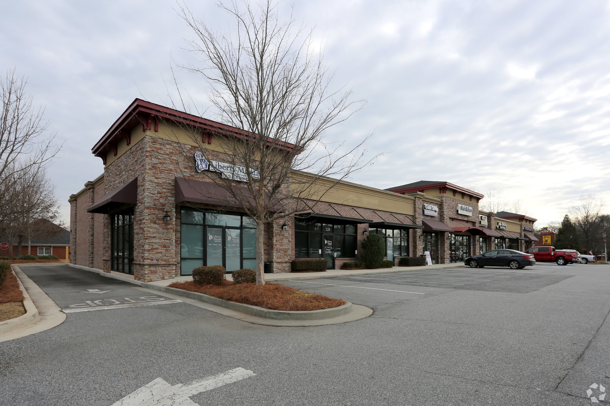 30 E Crossville Rd, Roswell, GA for lease Primary Photo- Image 1 of 12