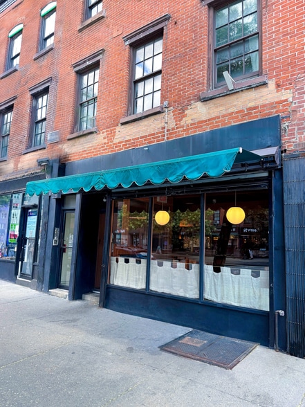 464 6th Ave, New York, NY for lease - Building Photo - Image 3 of 4
