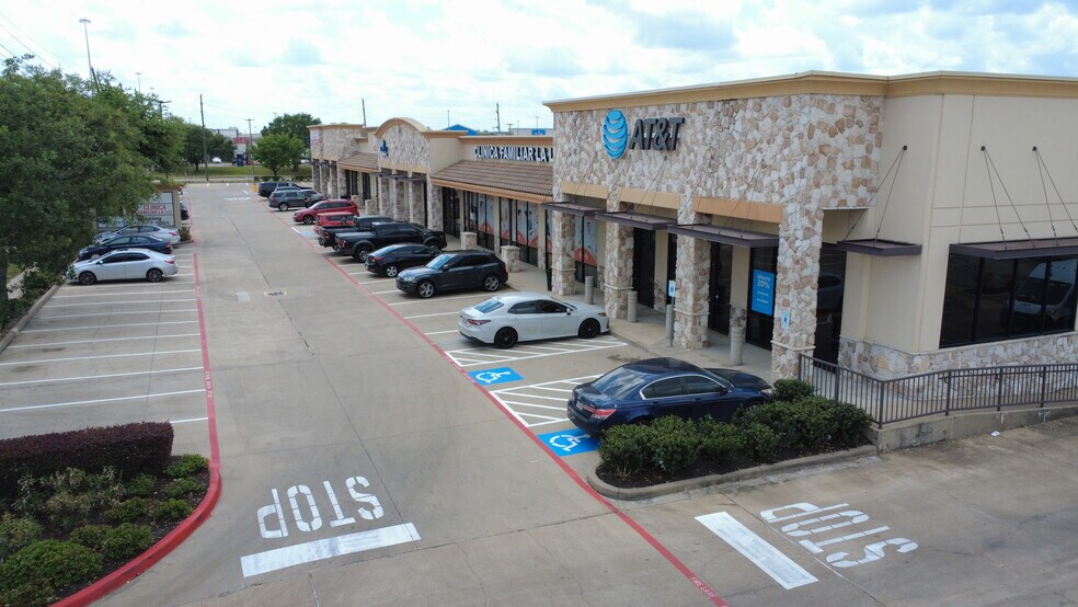 9370-9380 W Sam Houston Pky S, Houston, TX à louer - Photo du bâtiment - Image 2 de 21