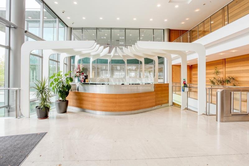 Office in Roissy-en-France for lease - Lobby - Image 3 of 12