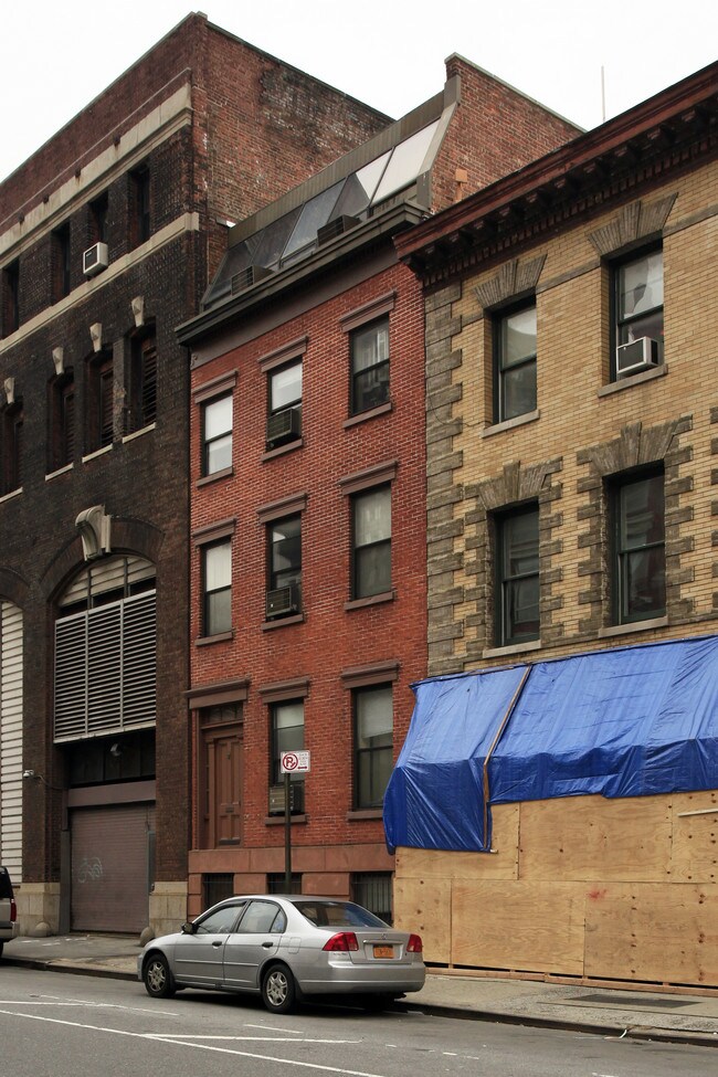 More details for 681 Greenwich St, New York, NY - Multifamily for Sale