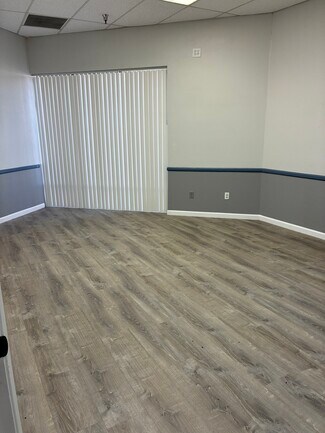 Plus de détails pour 2401 Portico Blvd, Calexico, CA - Bureau à louer