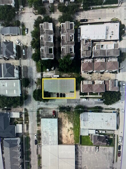 114 W Drew St, Houston, TX à vendre - Photo du bâtiment - Image 2 de 16