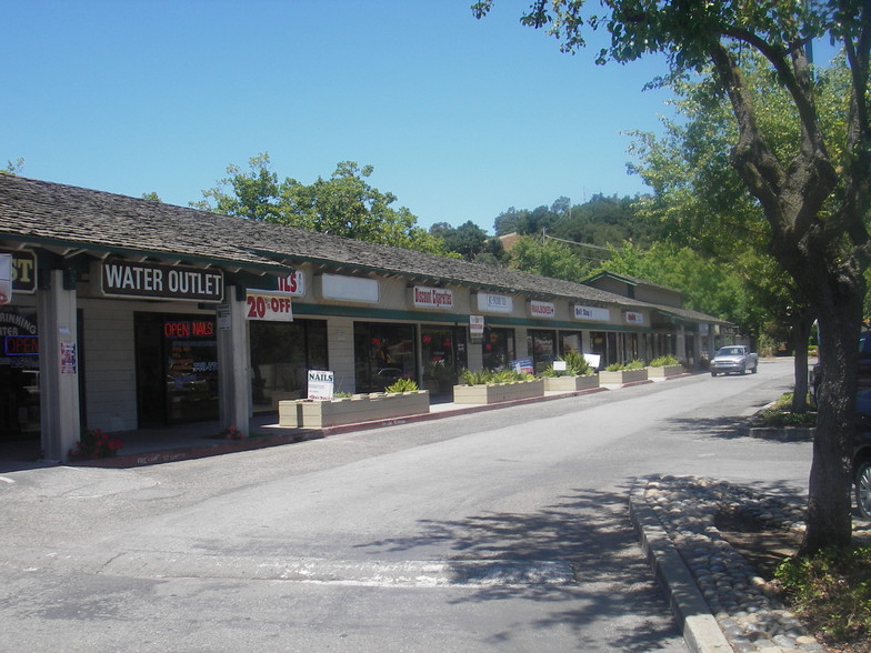 16905-16999 Monterey St, Morgan Hill, CA à louer - Photo du bâtiment - Image 3 de 9