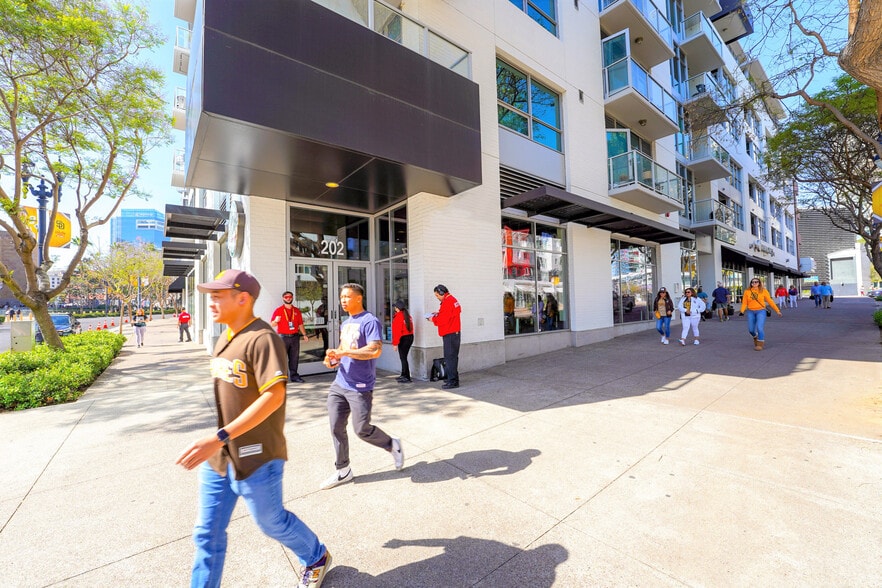 206-222 Park Blvd, San Diego, CA for sale - Building Photo - Image 2 of 12