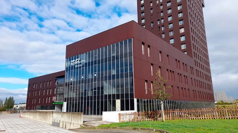 Calle Ronda del Norte, Ponferrada, León à vendre - Photo du bâtiment - Image 2 de 6