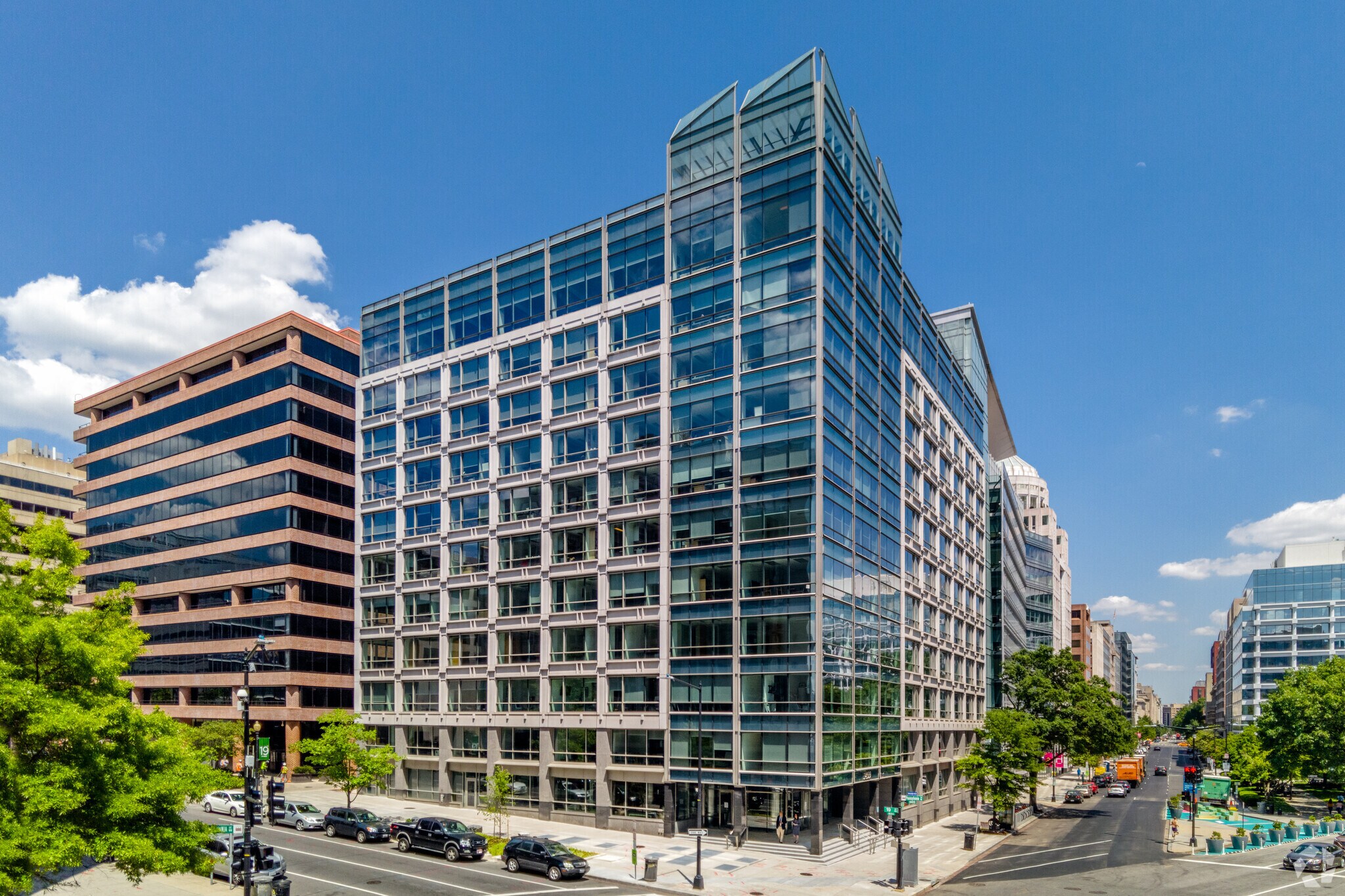 1899 Pennsylvania Ave NW, Washington, DC à louer Photo principale- Image 1 de 12
