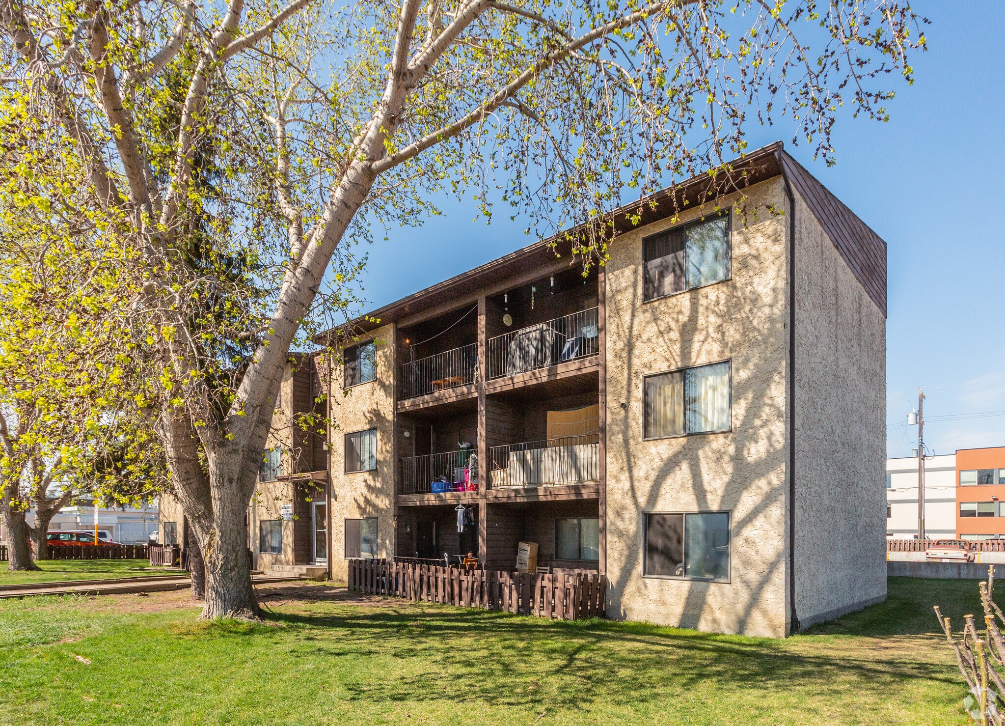 11708 81st St NW, Edmonton, AB à vendre Photo principale- Image 1 de 1