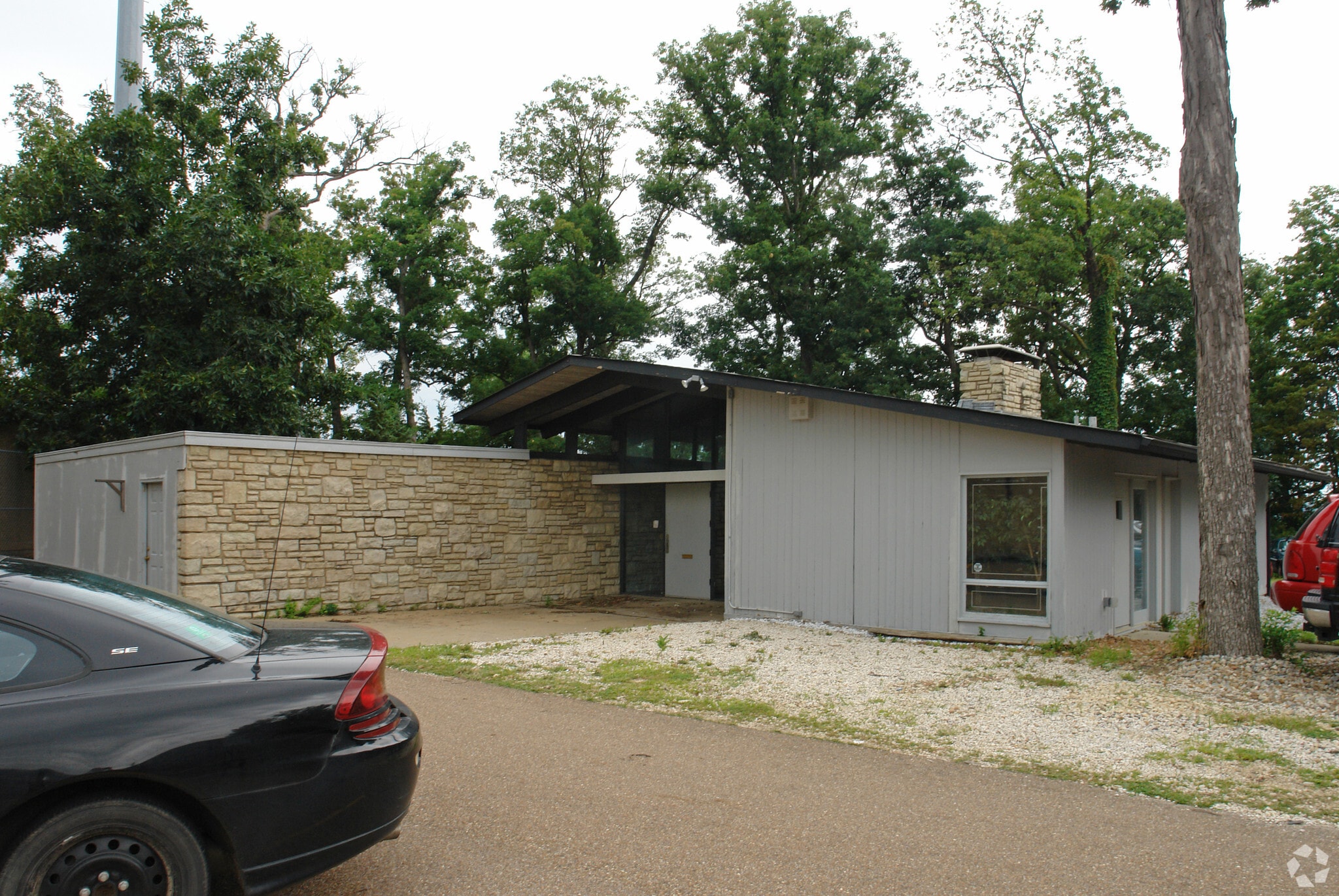 1 Valley Park Rd, Fenton, MO for sale Building Photo- Image 1 of 4