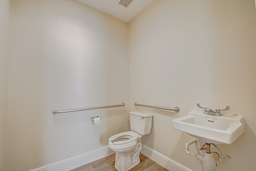 21386 Provincial Blvd, Katy, TX à vendre - Photo du bâtiment - Image 3 de 30