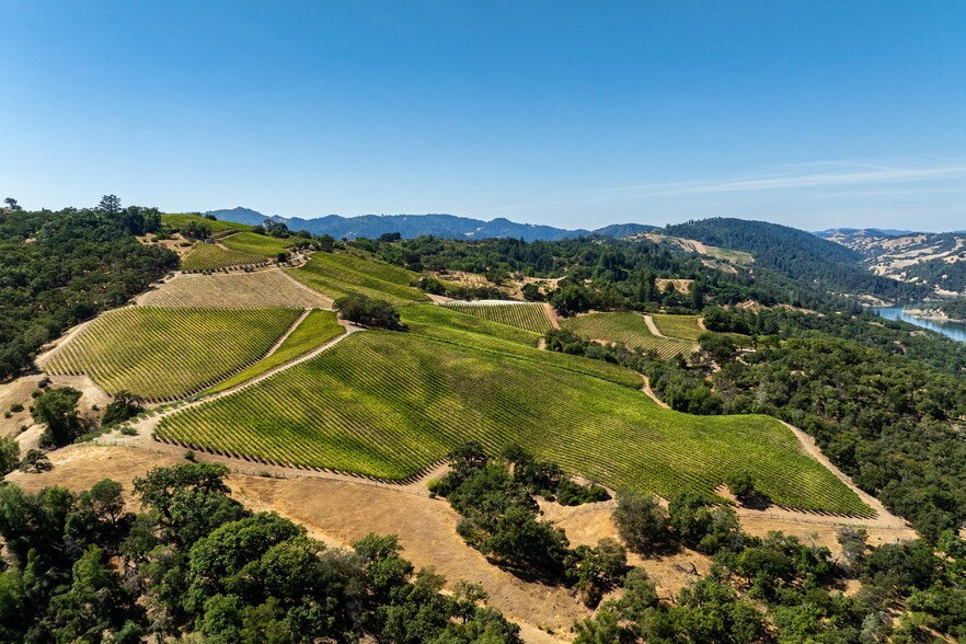 13700 Rockpile Rd, Geyserville, CA for sale - Building Photo - Image 3 of 61