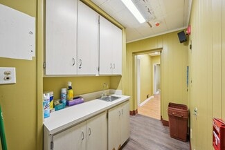 Plus de détails pour 306 E 4th St, Bridgeport, PA - Bureau/Médical à louer