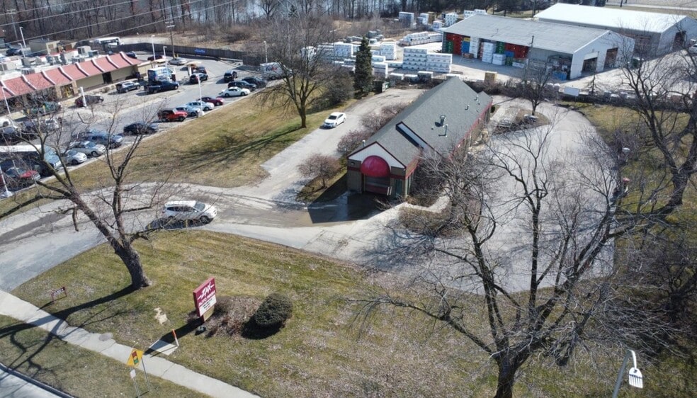 660 E Michigan Ave, Saline, MI for sale - Building Photo - Image 2 of 6