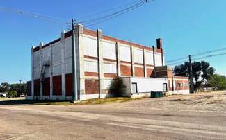 Plus de détails pour 102 N 11th St, Garden City, KS - Industriel à vendre