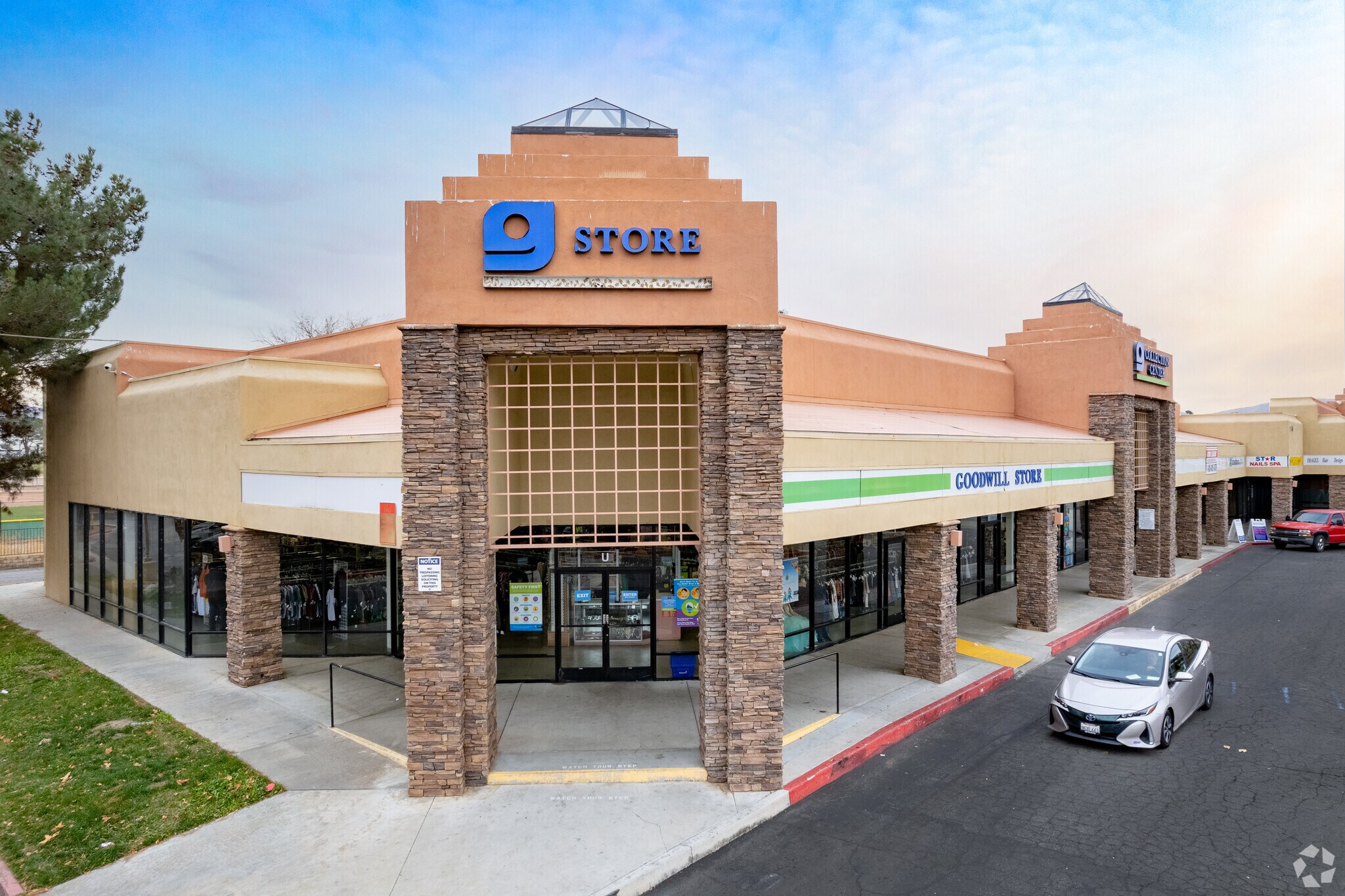 2140 E Palmdale Blvd, Palmdale, CA for sale Building Photo- Image 1 of 8