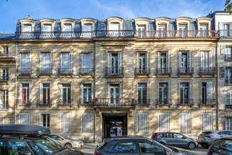 Plus de détails pour 85 Avenue De Saint-Cloud, Versailles - Bureau à louer