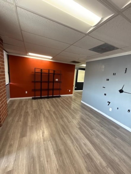 21405-21525 Devonshire St, Chatsworth, CA for lease - Building Photo - Image 2 of 9